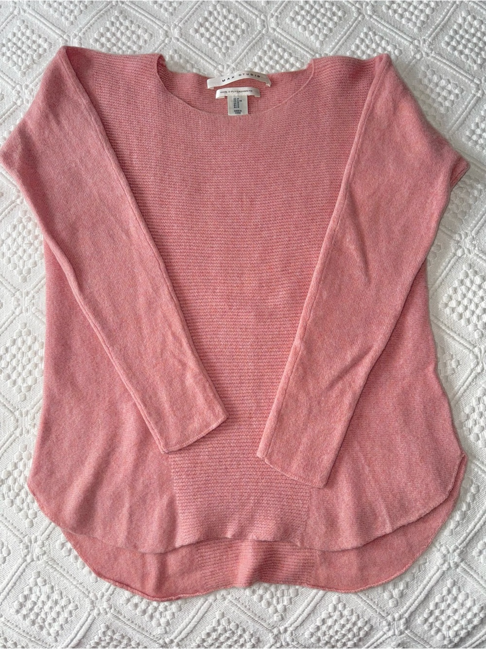 Max Studio Light pink 100% cashmere crewneck sweater, medium